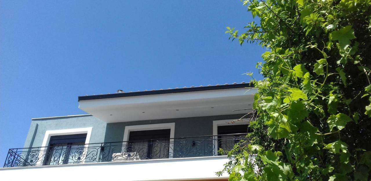 Pela Veranda Exquisite Suites Neos Marmaras Bagian luar foto